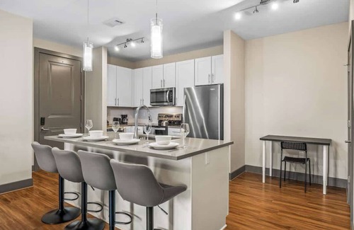 Florida Central Atlantic Coast Apartment | King Bed |Pets Welcome |Top Amenities, Near Parks