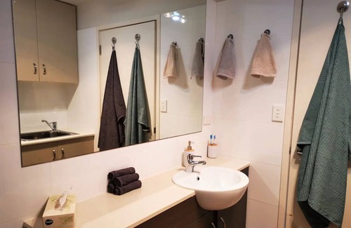 Adelaide Central Business District Apartment | King on Sturt - Cute, family and pet friendly apartment with rooftop terrace.