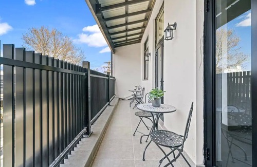 Erskineville Apartment | King’s Deluxe