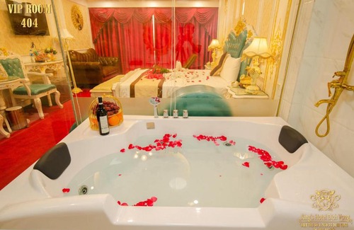Dich Vong Hotel | King's Hotel Dịch Vọng