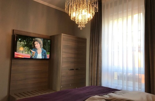 Rhens Apartment | King-size apartment F **** Rheinfels in the house Burgenheimat on the Romantic Rhine