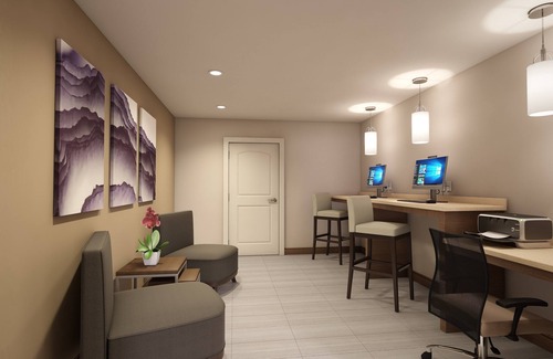 Sterling Heights Apartment | King Studio | Buffet Breakfast, Indoor Pool Access + 24h Business Center