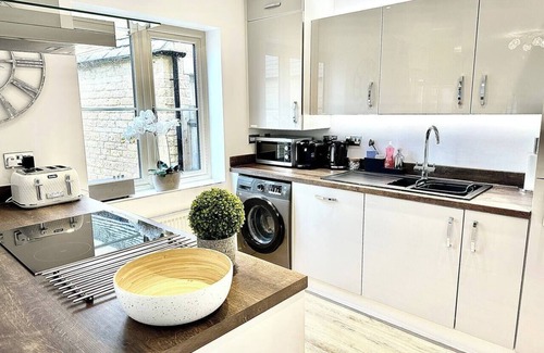 Bourton House | Kingfisher Cottage sleeps 6 - Bourton on the Water