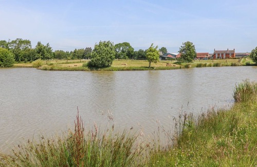 Louth Cottage | KINGFISHER, pet friendly, character holiday cottage in Louth