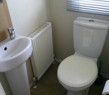Ingoldmells Other | Kingfisher Seasons KF 8 Berth Central Heated Close to site entrance