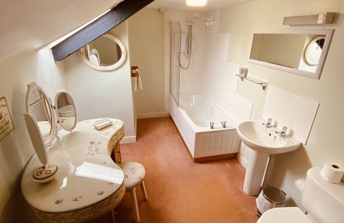 Kirkbymoorside Hotel | Kings Head Hotel