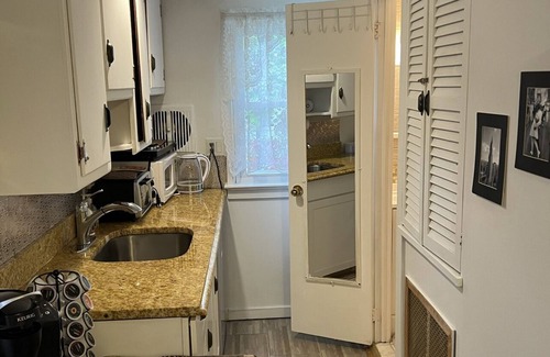Great Neck Apartment | Kings Point, Great Neck, USMMA, Cozy private space, entrance, self check in