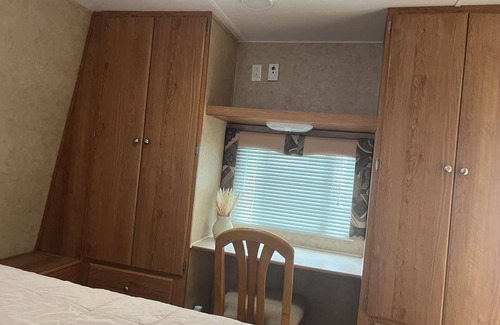 Mears House | Kingsport. 2-bedroom RV in Mears. King size bed, AC & 2 mile from Lake Michigan.