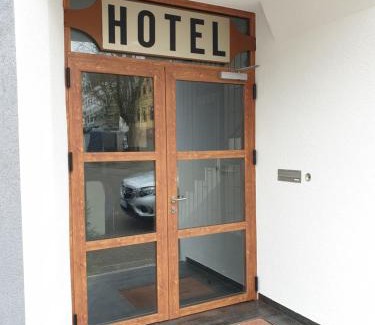 Mitte Hotel | Kirchberg Hotel garni