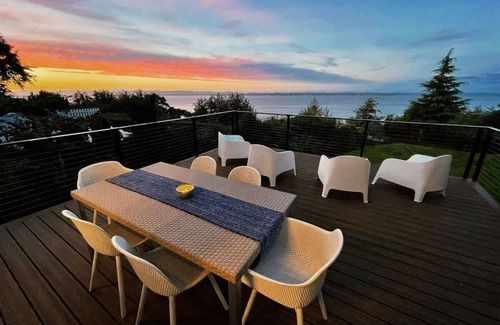 Port Angeles House | Kirks Panoramic Water Views, Steps from Downtown