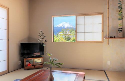 Minamitsuru-gun Villa | Kitaguchi Tougakukan