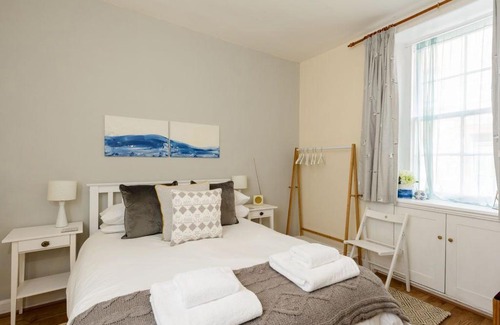 North Berwick House | Kittiwake