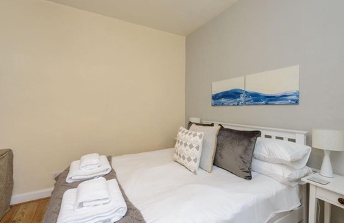 North Berwick House | Kittiwake