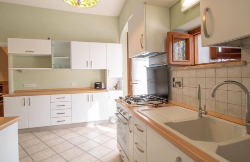 Fabrica di Roma Apartment | Kiwi e L'uva - Tuscia by Interhome
