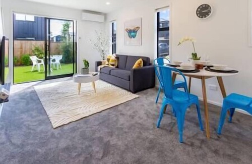 Upper Riccarton House | Kiwi Haven Hideaway 1 bed