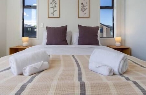 Upper Riccarton House | Kiwi Haven Hideaway 1 bed