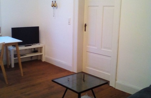 Deisslingen Apartment | kl. FeWo 2 single beds in 2 SchlafZi n. HFU u. MHS