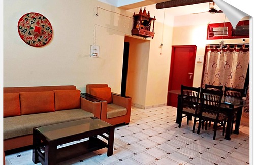 Sualkuchi Apartment | KL Villa - A Cozy Homestay to give a home like feeling