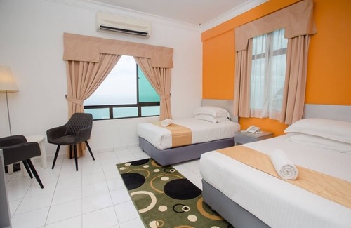 Tanjung Tanah Merah Hotel | Klana Beach Resort Port Dickson