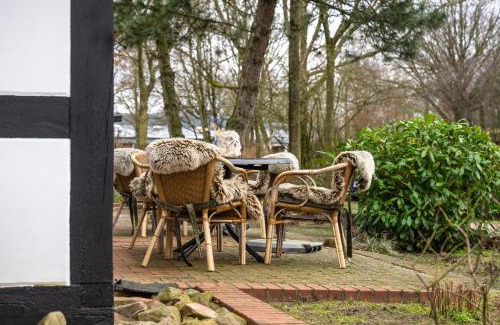 Huede Bed & Breakfast | Kleiner Storch - Seehotel Dümmer