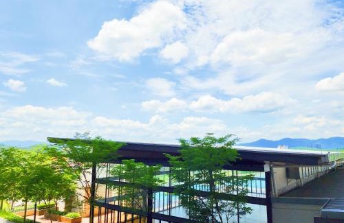Nilai Apartment | KLIA LILI Residensi 5 Plus 2 PAX with Splendid Pool