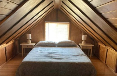Lyle Cabin | Klickitat Rails to Trails Cabin- Hikers and Bicyclers- S