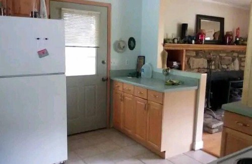 Green Mountain Villa | Knight's View~ Mountain sunset view~all pets allowed