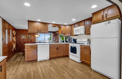 Port Hope House | Knot a Care - Lakefront Living with Great Views!