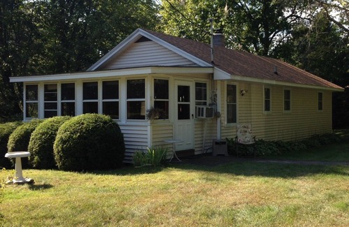 Northville House | Knotty Pine Cottage w/lake access