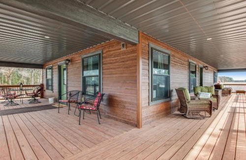 Arkdale House | Knotty Pine Escape