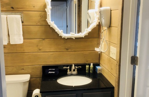 Mountain View Cabin | Knotty Squirrel Unit 2 King Suite with Ladder Loft