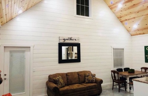 Mountain View Cabin | Knotty Squirrel Unit 3 Multibedroom Suite