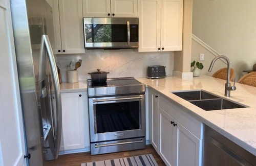 Kapolei Villa | Ko Olina Secluded Luxury: 3 Br, 2.5 Bath End Unit Townhome with Resort Amenities