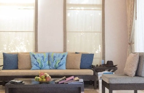 Thong Krut House | Koh Samui 3 Bedroom Pool Villa Seaview