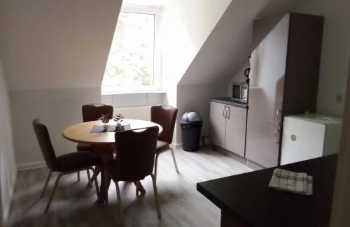 Odenkirchen-Mitte Apartment | Komfortable Handwerker Wohnung