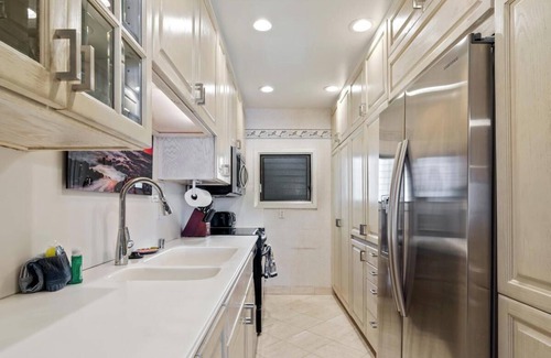 Kailua-Kona Condo | Kona Bali Kai 411, Oceanfront, Two bathroom