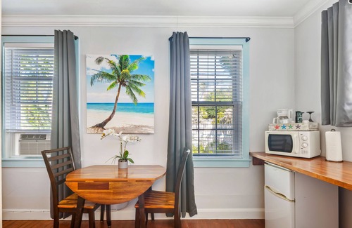 Uptown - Upper Duval House | Kona Kai Oasis