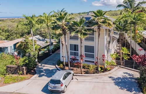 Historic Kailua Village Apartment | "Kona Nook", Enjoy a Relaxing Cozy Retreat.