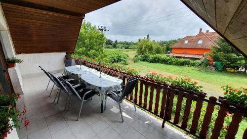Badacsonytomaj House | Kondor Vendégház