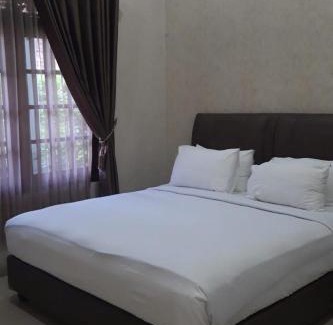 Surabaya Hotel | KoolKost At Tenggilis - Minimum Stay 30 Nights