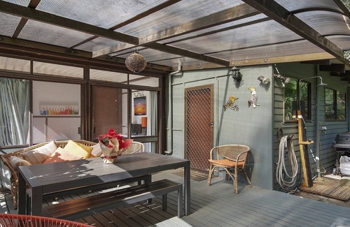 Pearl Beach House | Koorawatha by HolidayCo.