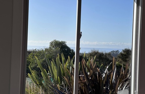 Hapuku House | Kora's View. A Magical place to relax and unwind.