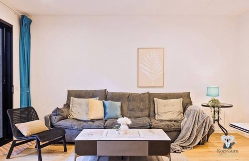 Burwood East House | KozyGuru | Burwood East | Quiet and Stylish Retreat