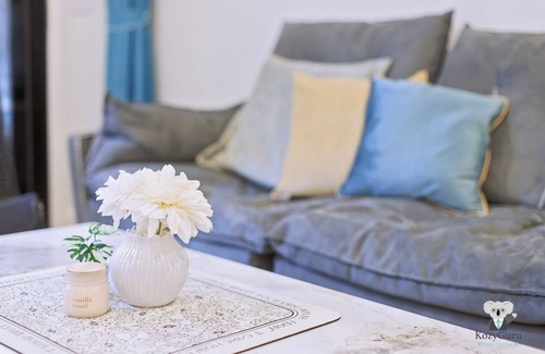 Burwood East House | KozyGuru | Burwood East | Quiet and Stylish Retreat