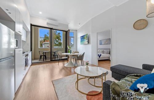 Chippendale Apartment | KozyGuru | Chippendale | Kozy Clean Beautiful APT