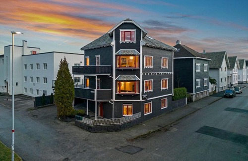 Stavanger Apartment | Krüger's Crib By Staysville