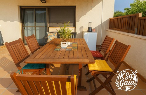 El Castell de Montornes House | KSa Gaia, a refuge between sea and mountain.