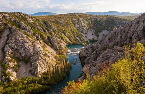 Obrovac House | Kuća za odmor Dolovi