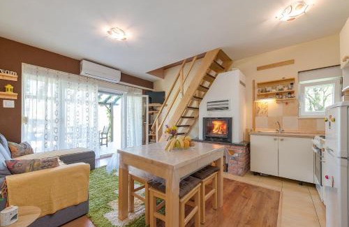 Gracac Apartment | Kuća za odmor JASENAK