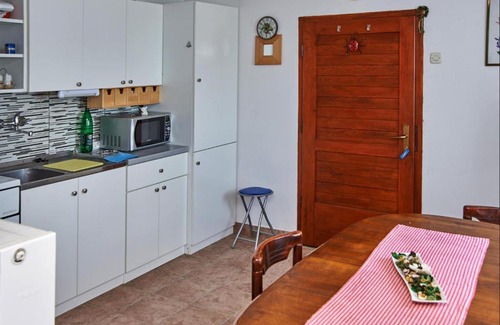 Cazma House | KUĆA ZA ODMOR LUCIJA